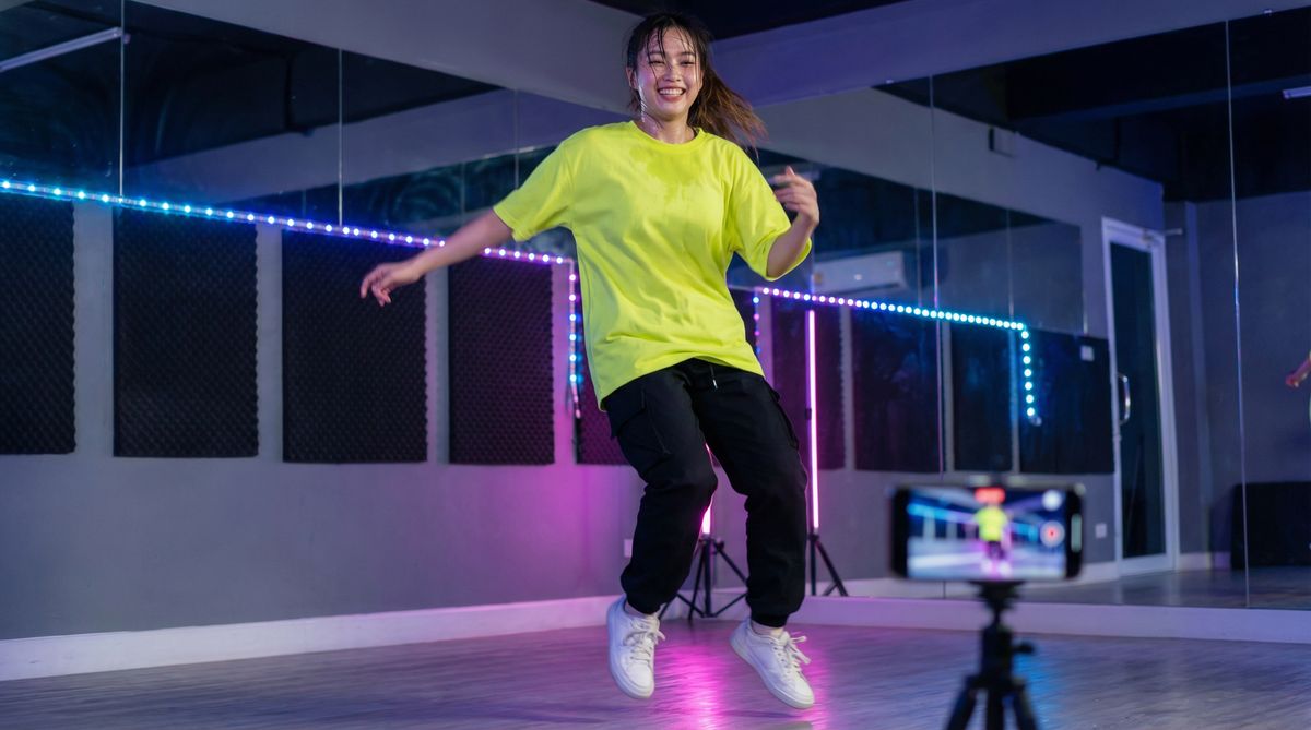 精神小妹舞蹈视频